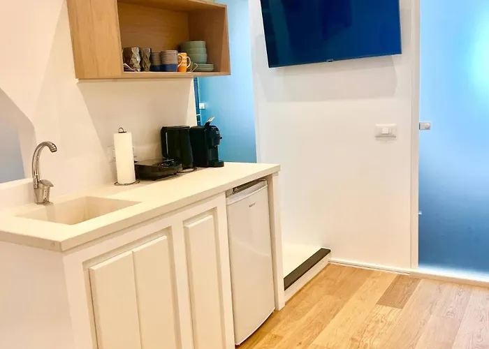 Kallisti In * Mykonos Town